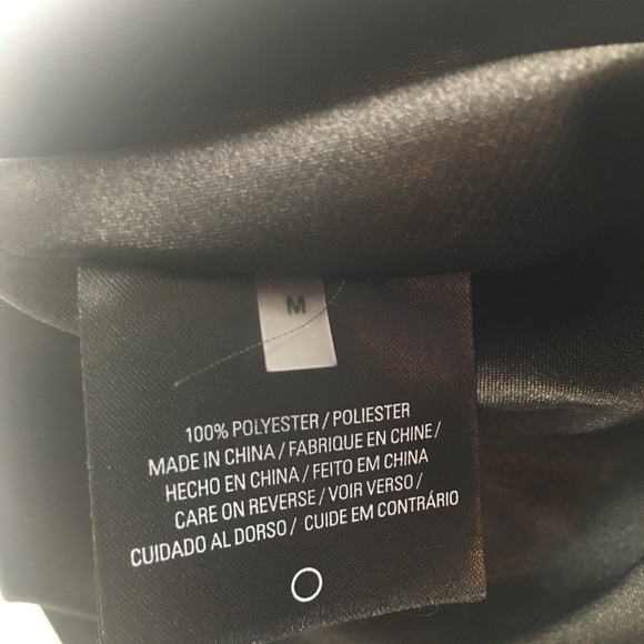 Elie Tahari short sleeve sequin blouse size medium - Picture 9 of 10